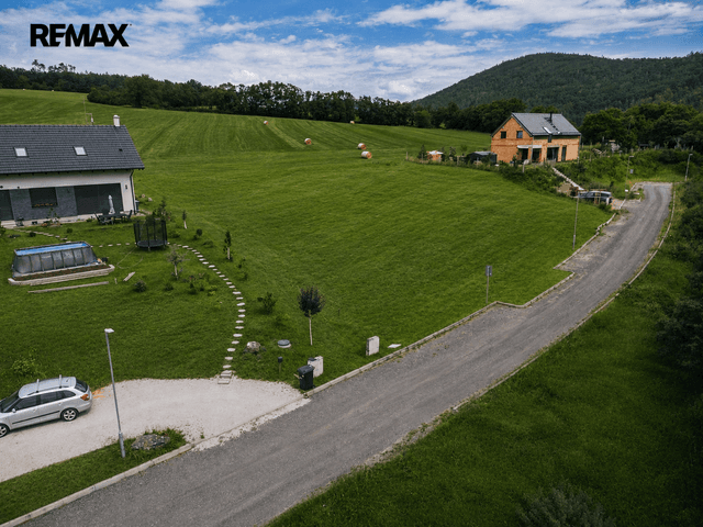 Prodej pozemku pro bydlení, 1992 m2, Hředle