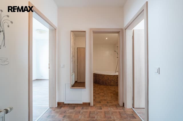 Pronájem bytu 2+kk, 53,4 m2, Praha