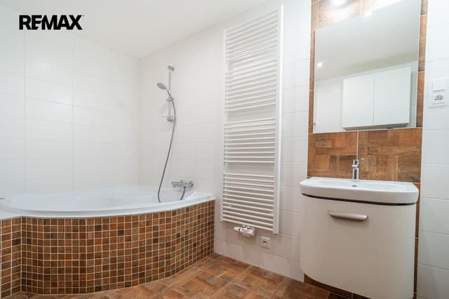Pronájem bytu 2+kk, 53,4 m2, Praha