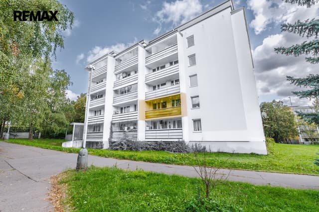 Pronájem bytu 1+kk, 35 m2, Praha