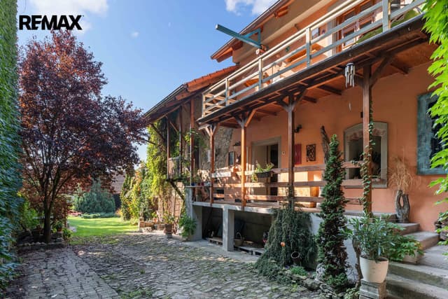 Prodej vícegeneračního domu, 330 m2, Čečelice