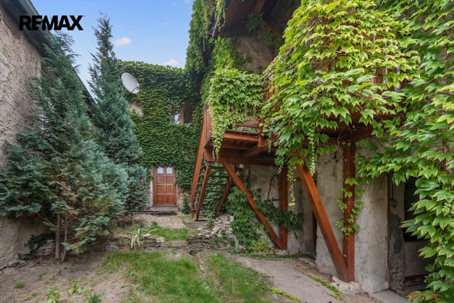 Prodej vícegeneračního domu, 330 m2, Čečelice