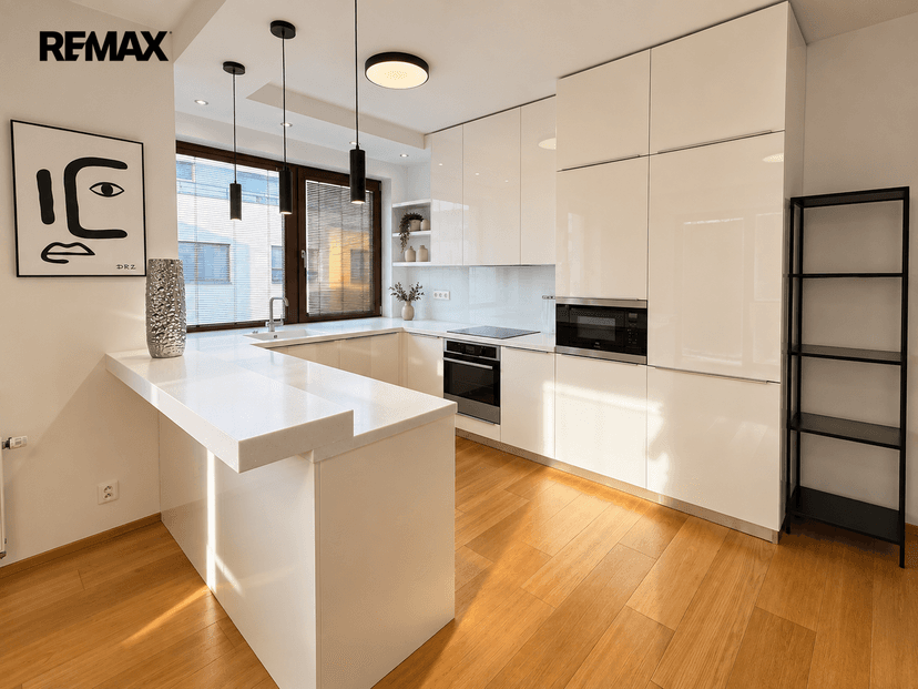 Pronájem bytu 3+kk, 82 m2, Praha