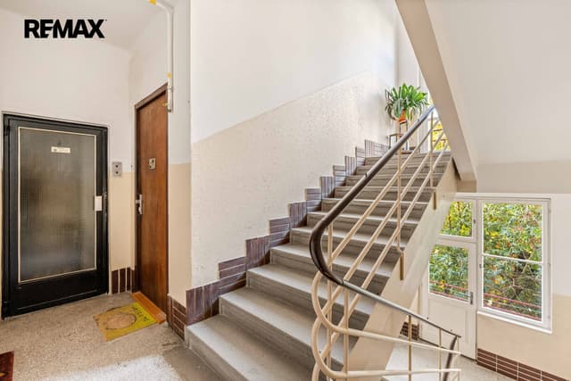 Prodej bytu 2+1, 91 m2, Praha