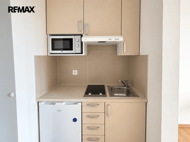 Pronájem bytu 1+kk, 26 m2, Praha