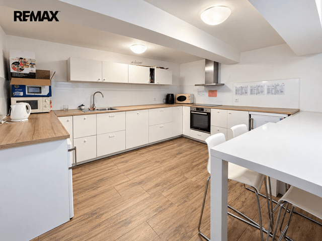 Pronájem bytu 1+kk, 26 m2, Praha