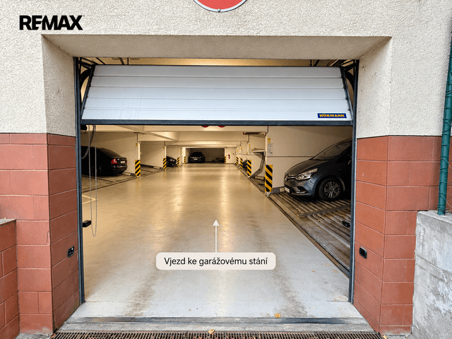 Pronájem garážového stání, 12 m2, Praha