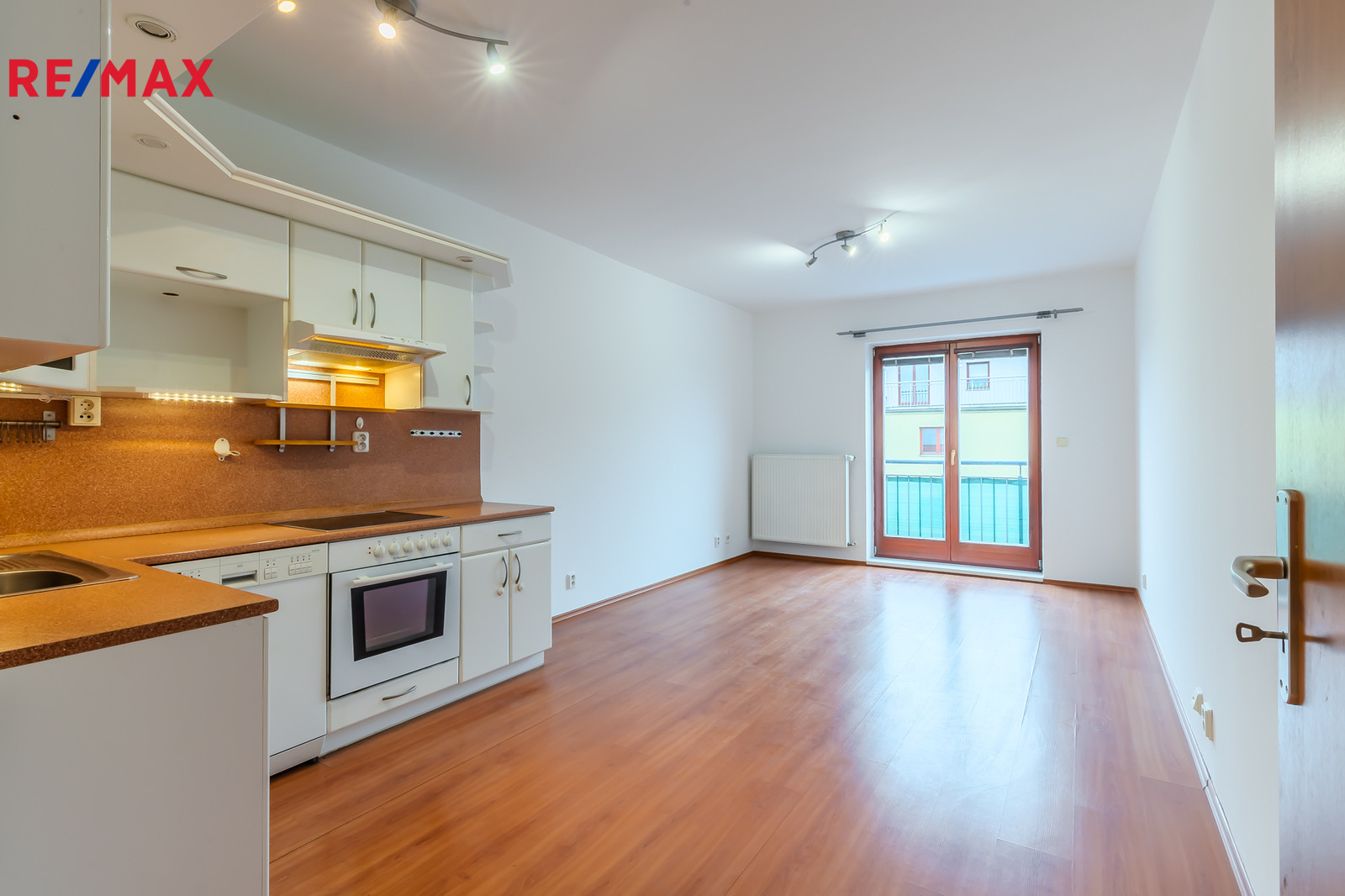 Prodej bytu 2+kk, 52,3 m2, Praha