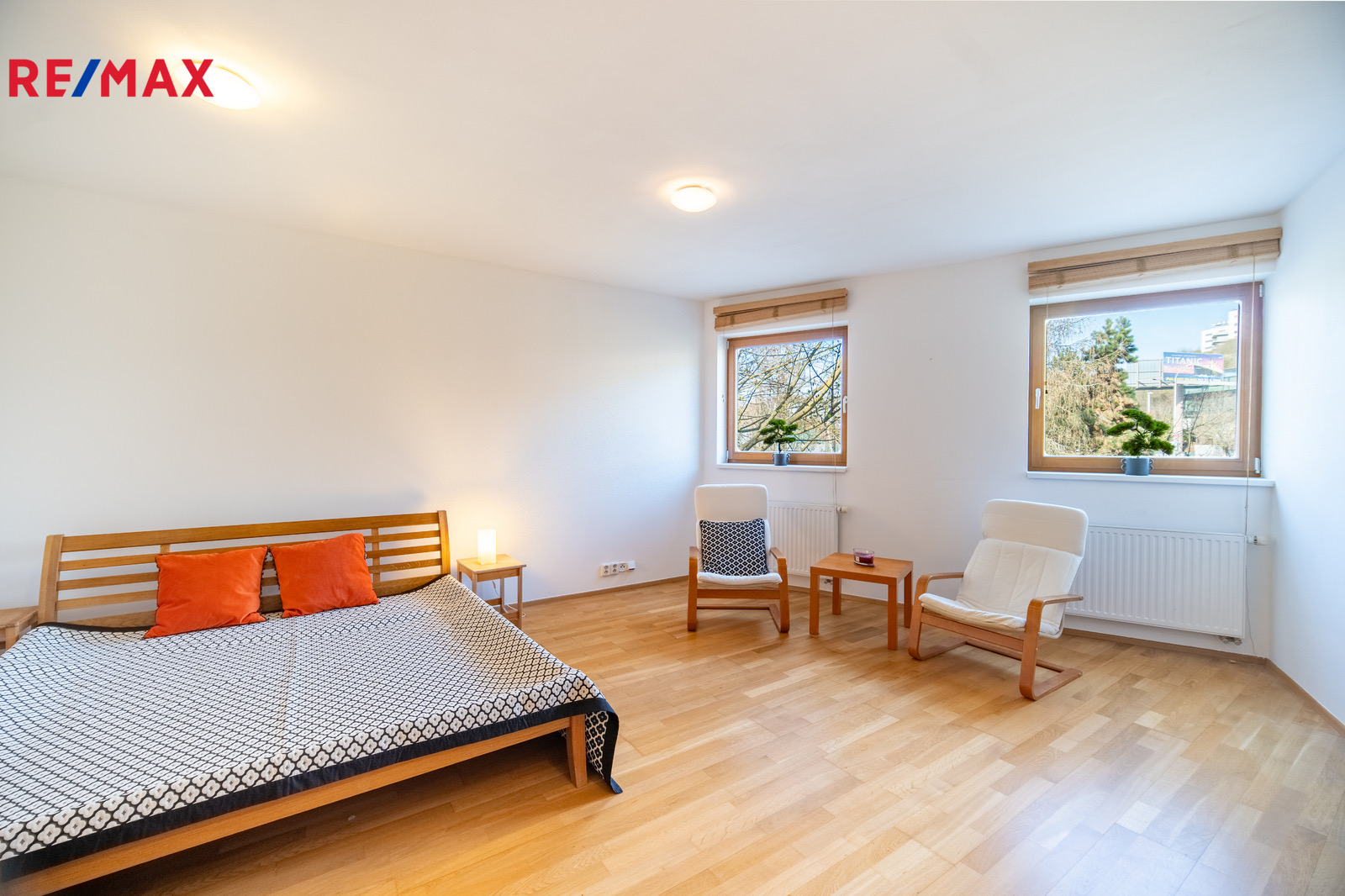 Pronájem bytu 1+1, 43 m2, Praha