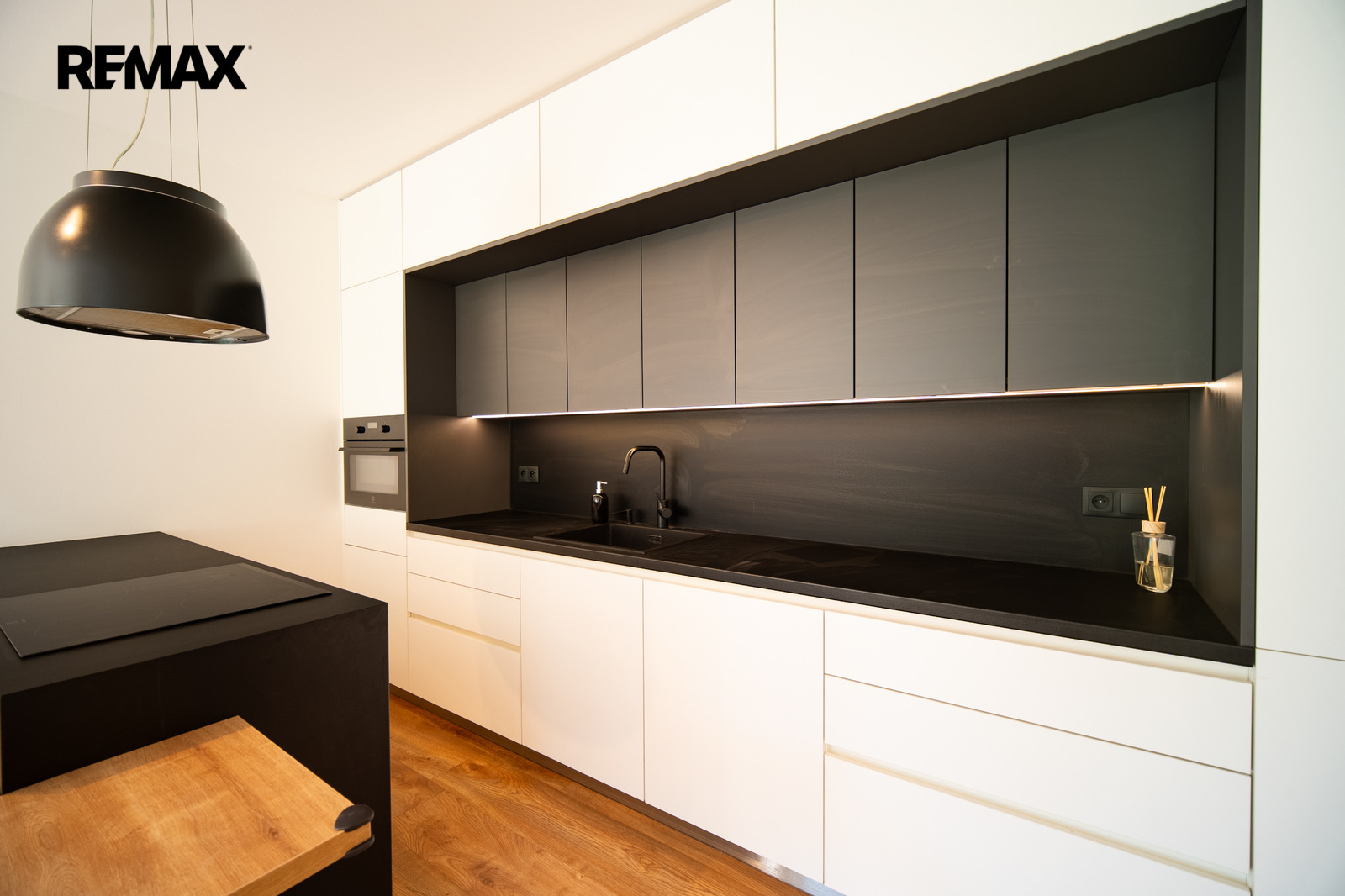 Pronájem bytu 2+kk, 62 m2, Milovice
